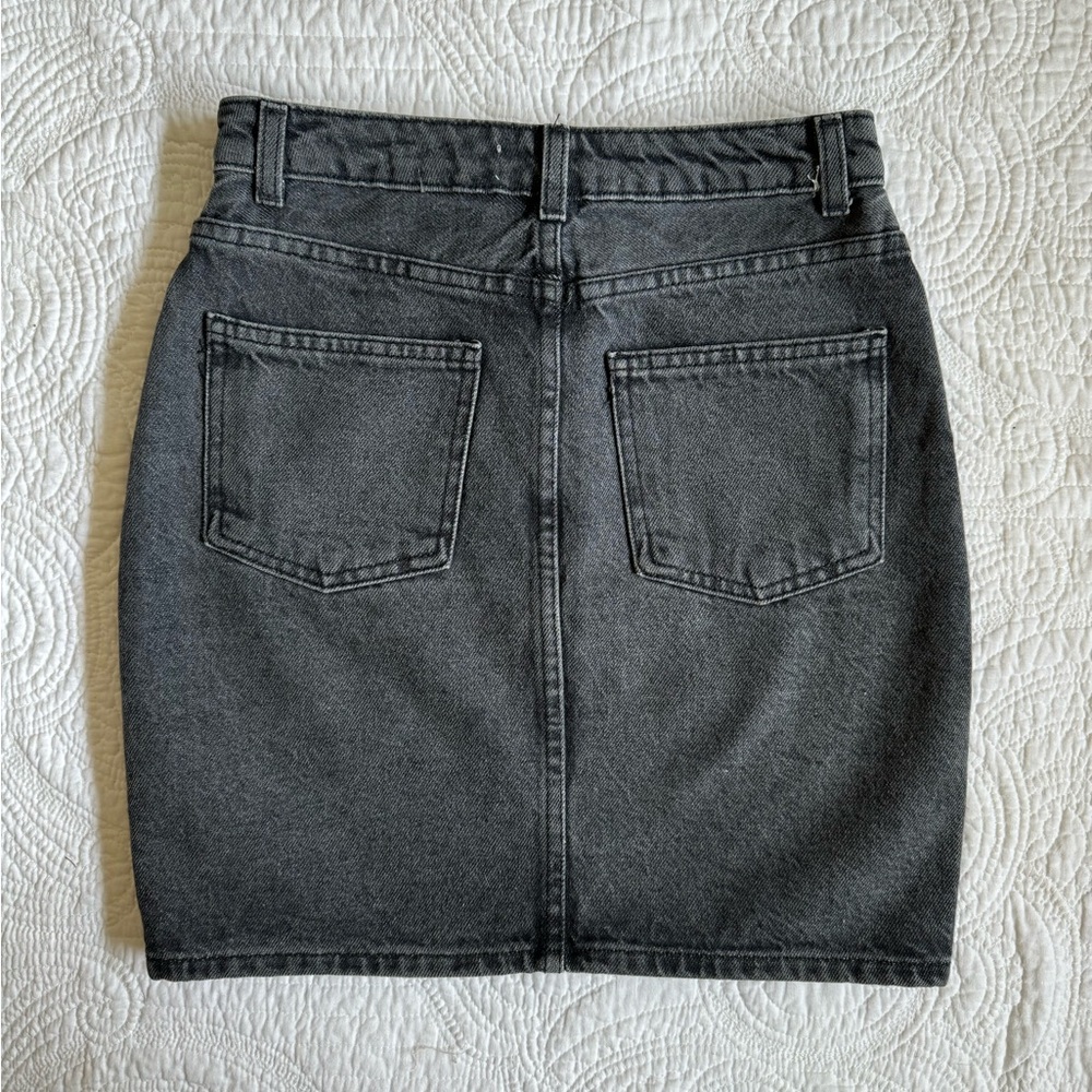 AMERICAN APPAREL Women's Black Denim Skirt - Vintage Made In The USA size small